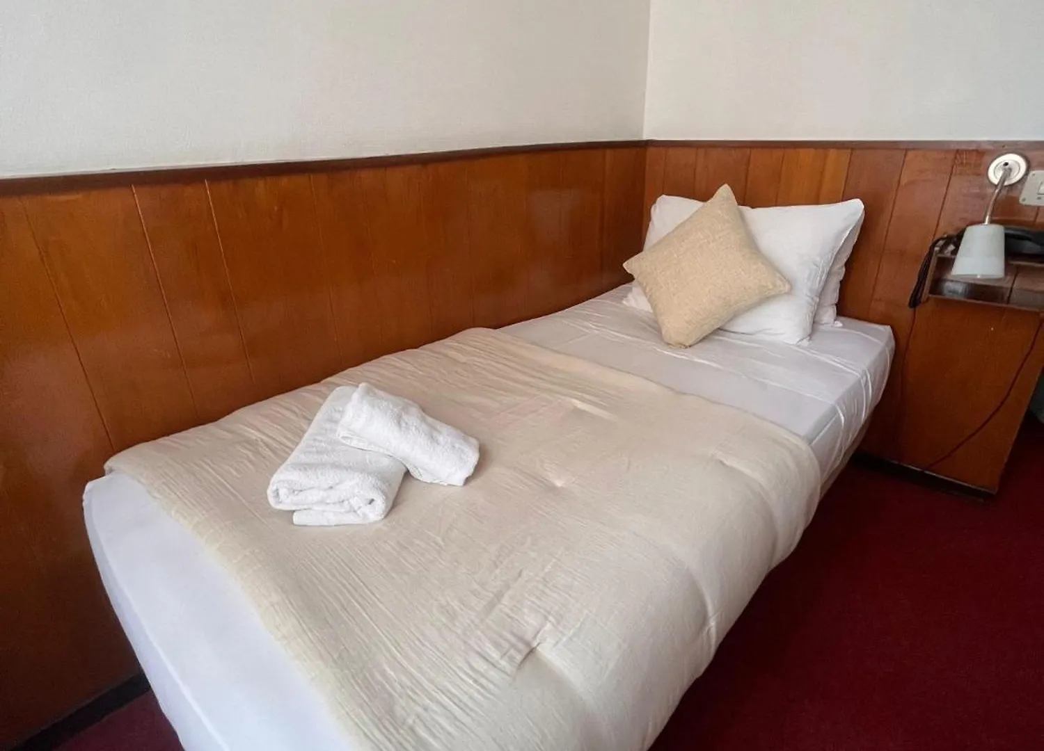 **  Azurene Royal Hotel Cannes França